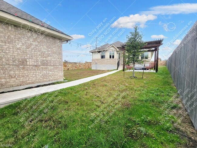 Foto del edificio - 3 br, 2 bath House - 18033 Lungo St