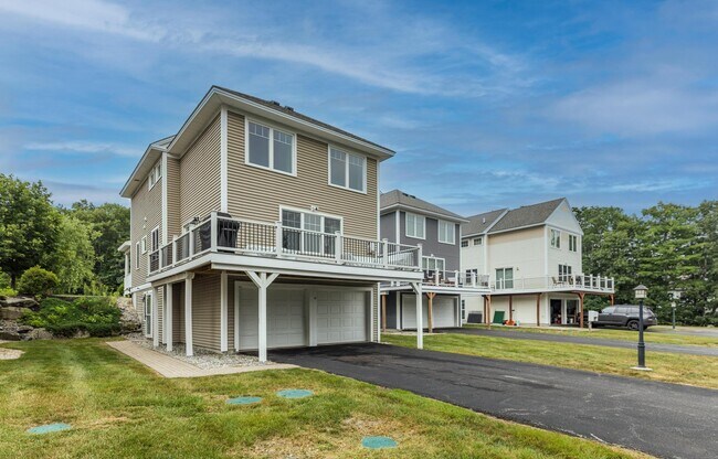 Building Photo - 6 Rocky Ridge Cir