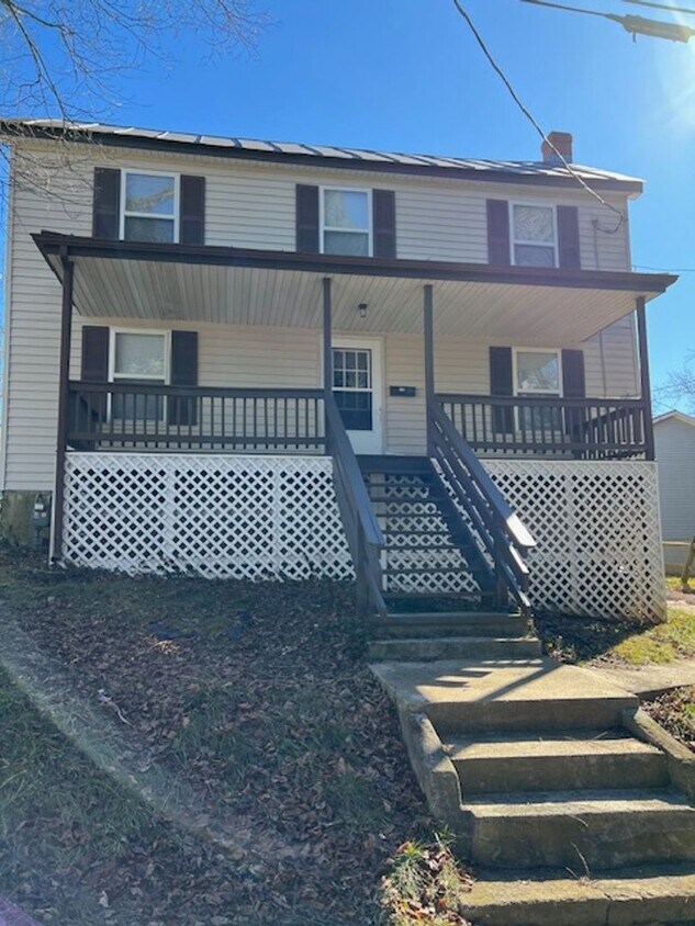 Foto principal - Single Family House in Town