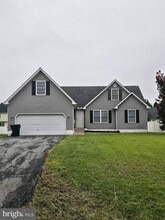 Building Photo - 98 Mystic Ln