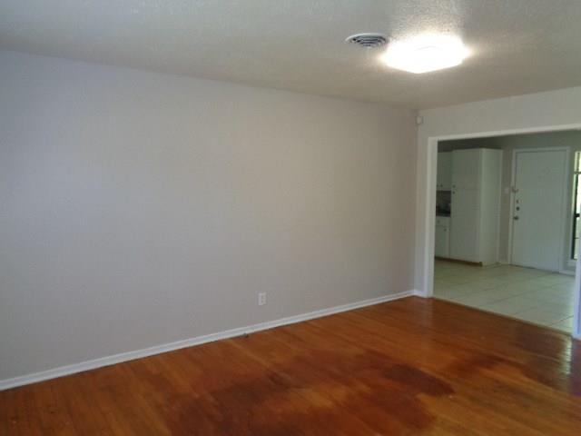 Building Photo - 1415 Whispering Trail