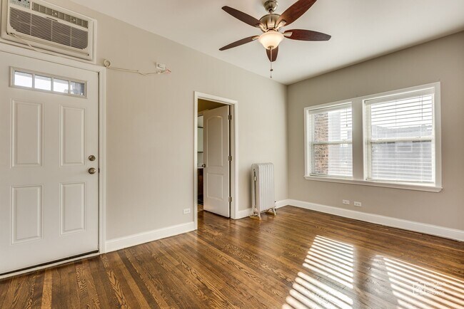Master Bedroom - Mozart 4401-07 N.