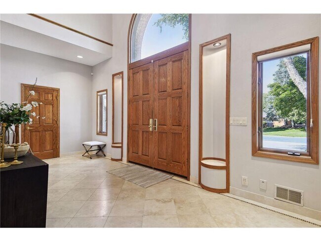 Foto del edificio - 10481 Bluff Rd