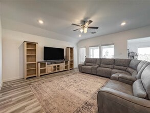 Building Photo - 8706 Marlow Dr