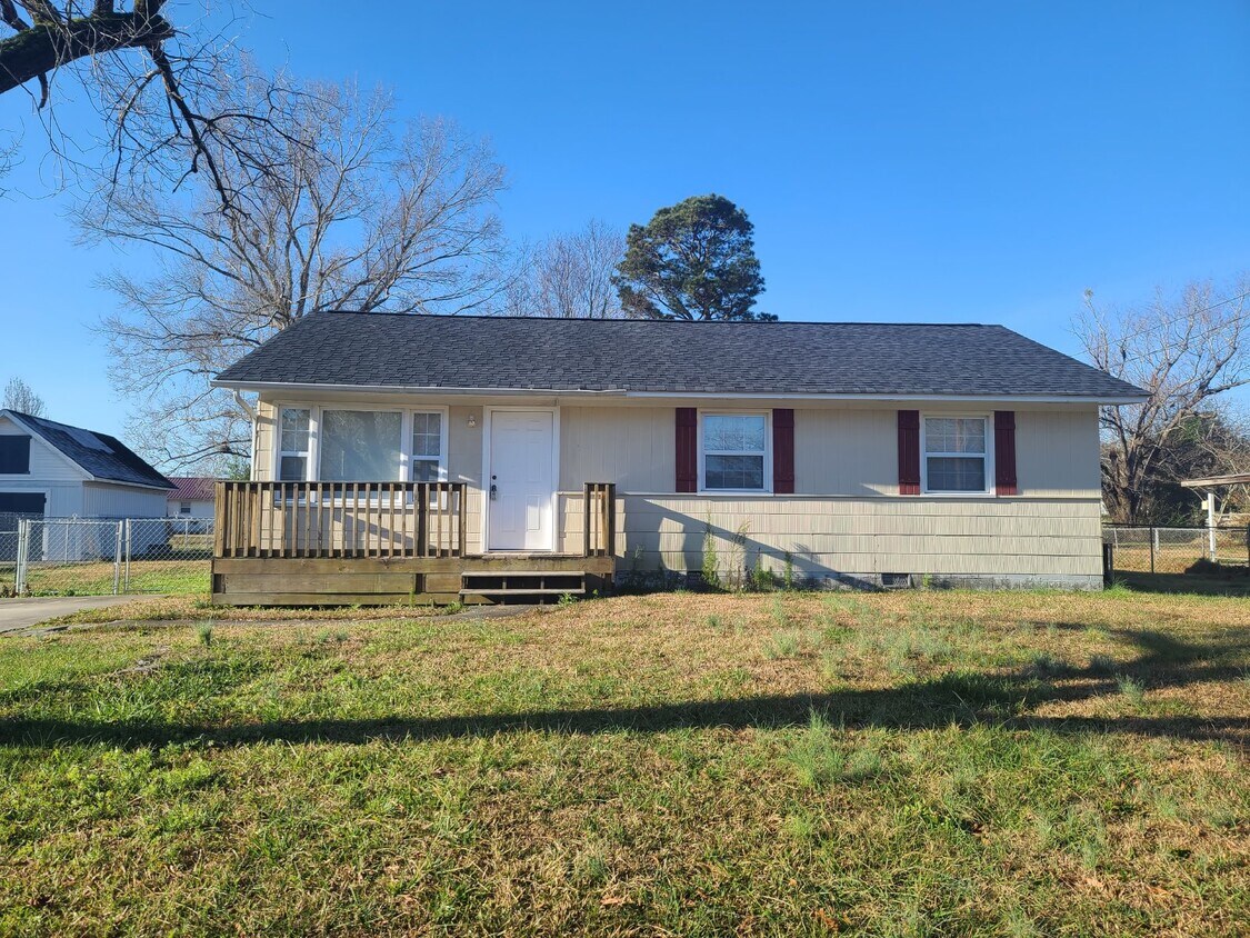 Foto principal - 103 Gary Ct