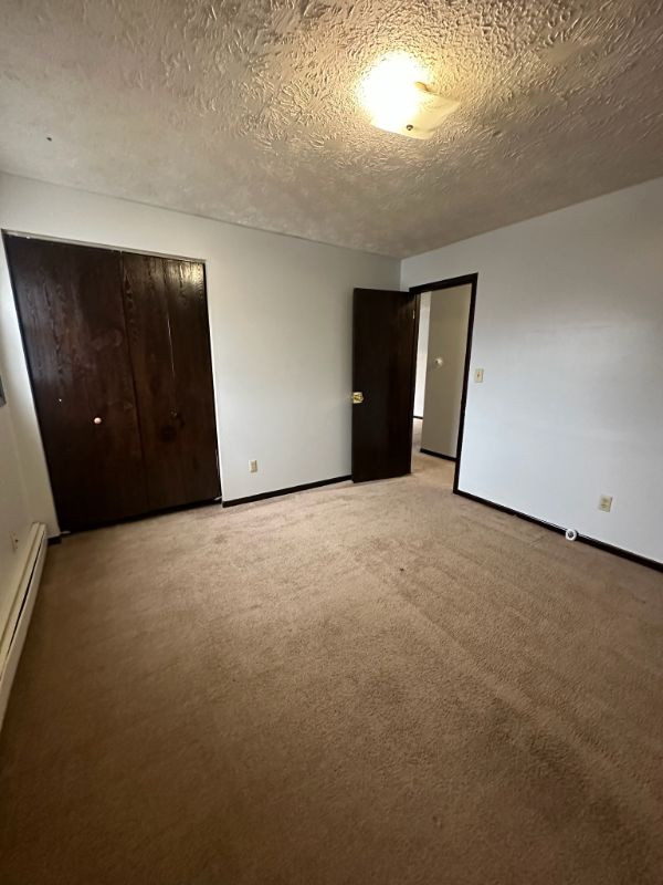 270 Washington Blvd Unit 6, Youngstown, OH 44512 - Room for Rent in ...