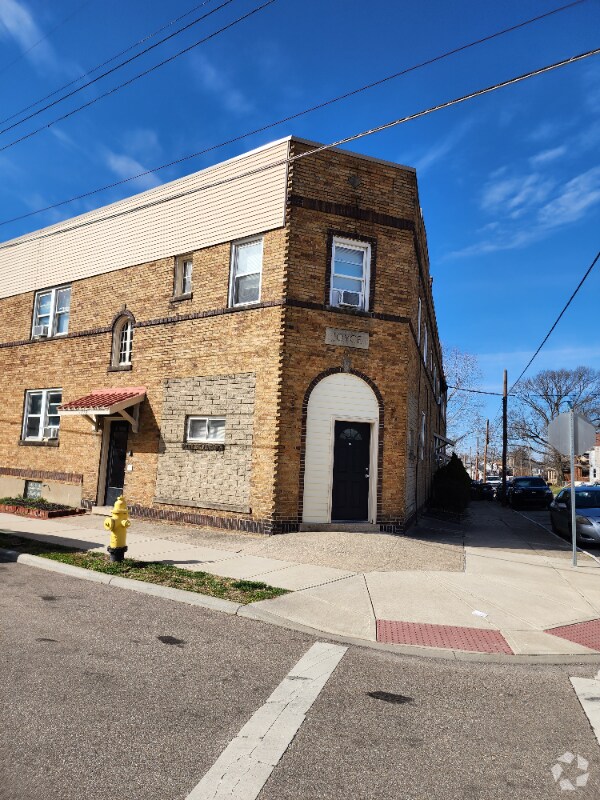 Apartments For Rent in Oakley OH with Hardwood Floors 210 Rentals