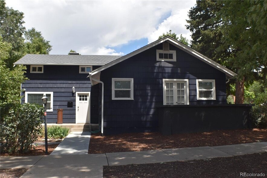 Primary Photo - 1328 E St Vrain St