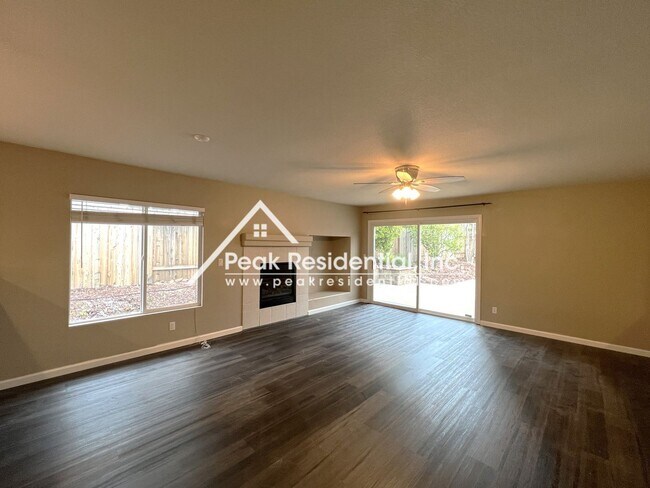 Building Photo - 3 br, 2 bath House - 1835 Bonhill Dr