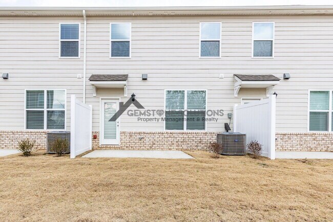 Foto del edificio - 4208 Oswin Dr