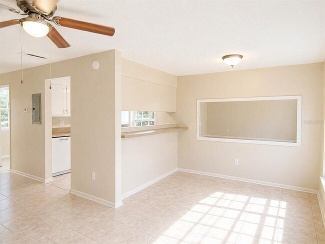 Building Photo - 1044 82nd Terrace N