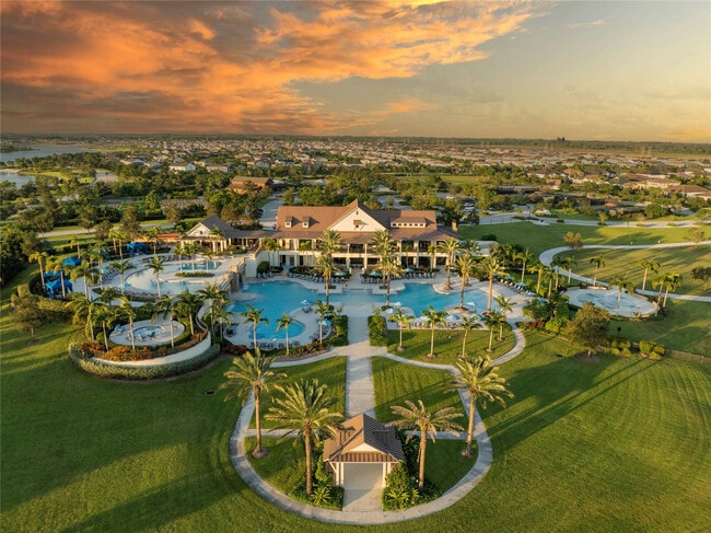 Foto del edificio - 624 Hookline Cir