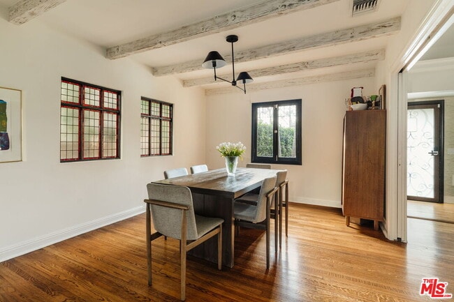 Building Photo - 428 N Harper Ave