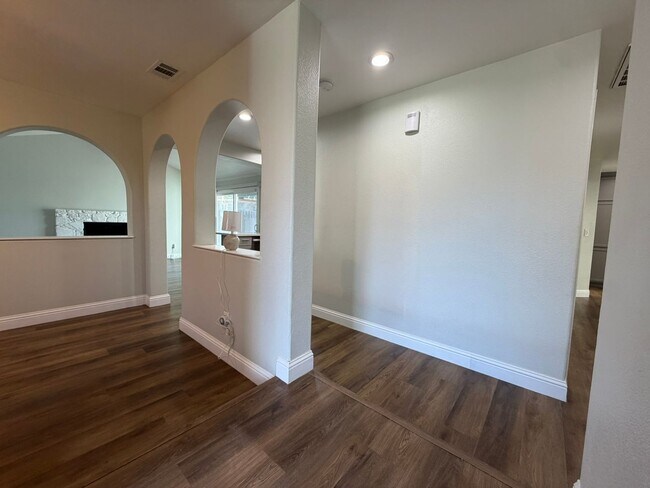 Foto del edificio - 8267 Moorhaven Way