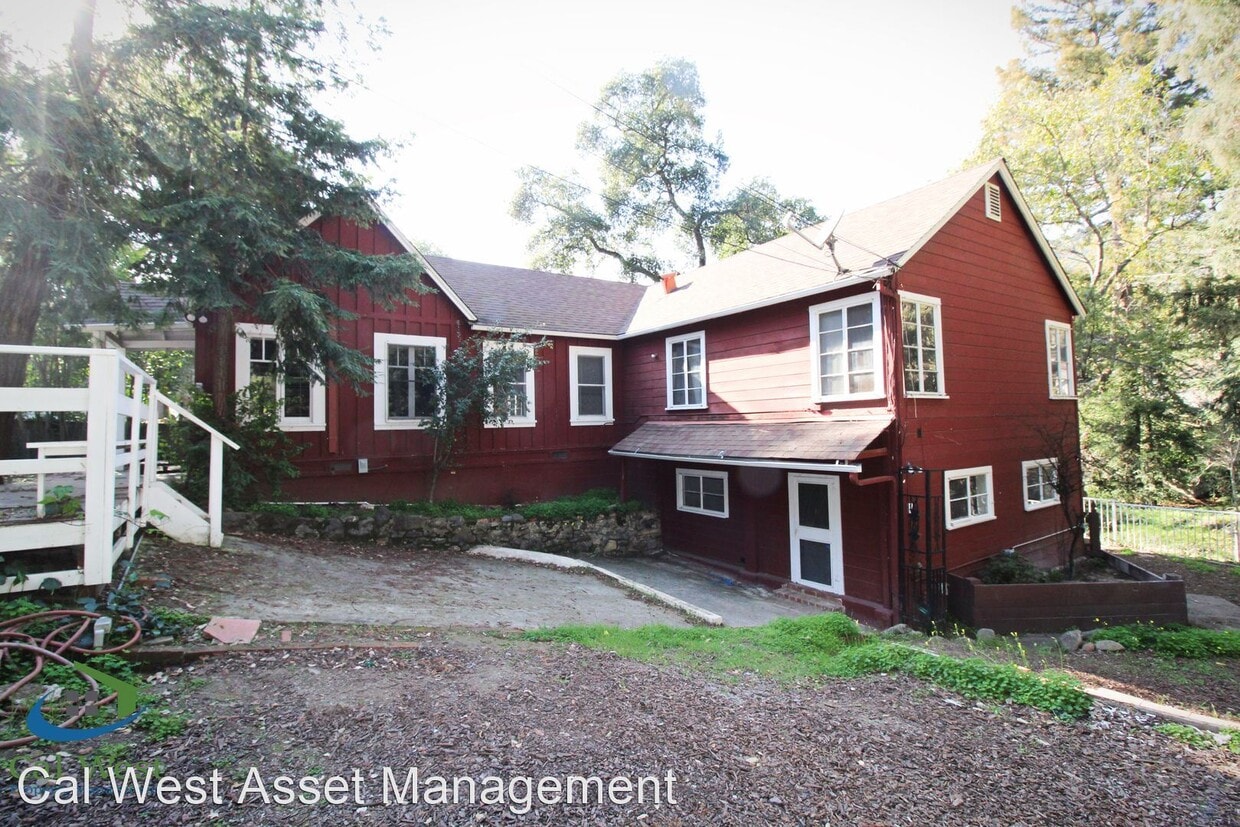 Primary Photo - 3 br, 1.5 bath House - 21305 Bertram Rd.