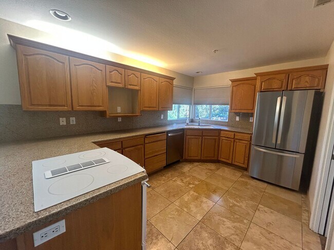 Foto del edificio - 142 Pine Canyon Rd