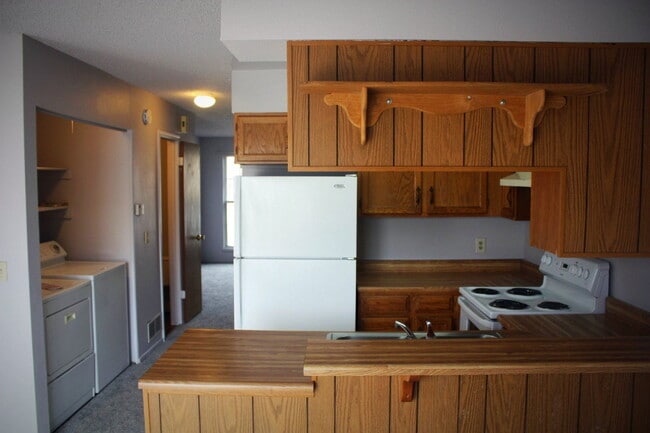 Building Photo - 14262 E Hawaii Cir