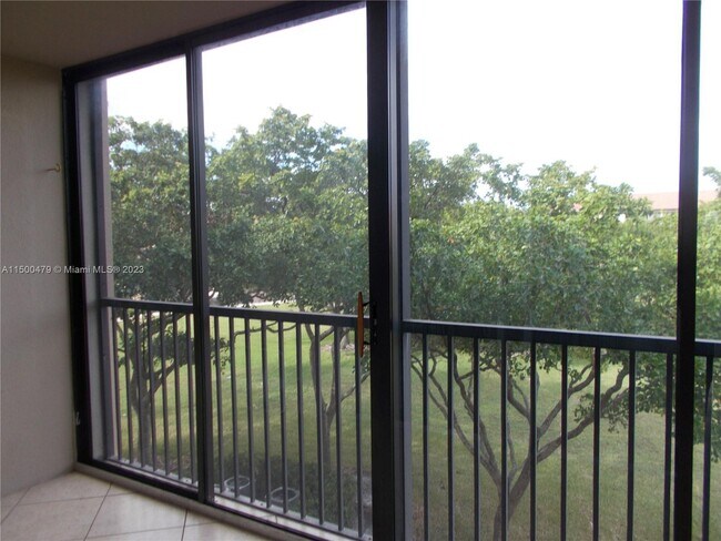 Foto del edificio - 12551 SW 16th Ct