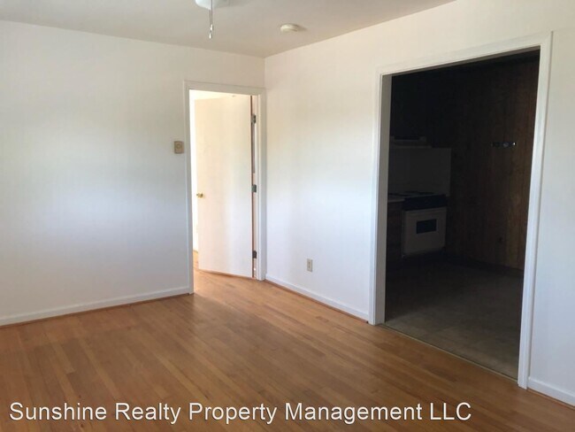 Building Photo - 114 Fonville St