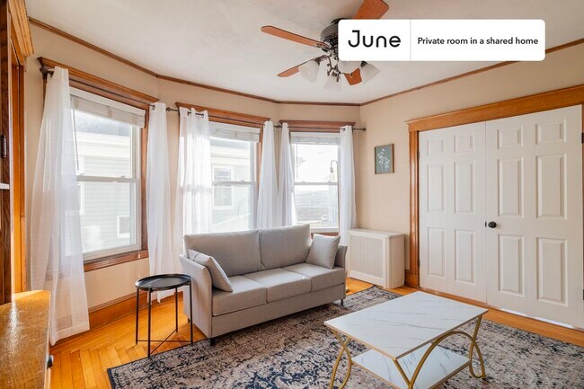 Foto del edificio - Room in Shared 5 bed/2 bath home