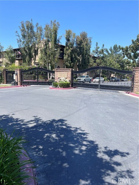 Foto principal - 4432 Owens St