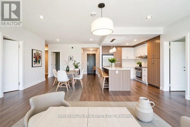 Photo du bâtiment - 1575-1575 Lakeshore Rd W