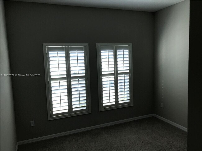 Building Photo - 2121 Preston Ln