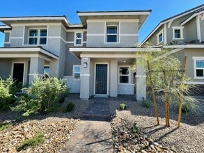 Building Photo - 672 Cottonwood Hl Pl