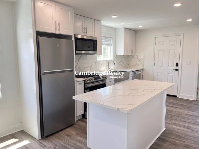 Foto del edificio - 336 Lowell St