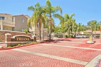 Building Photo - 1035 La Terraza Cir