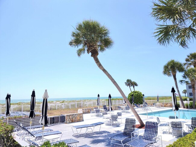 Foto del edificio - Seasonal Short-Term Condo located on Venic...