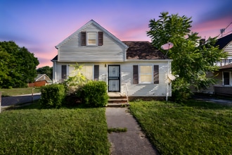 Building Photo - 10401 Way Ave