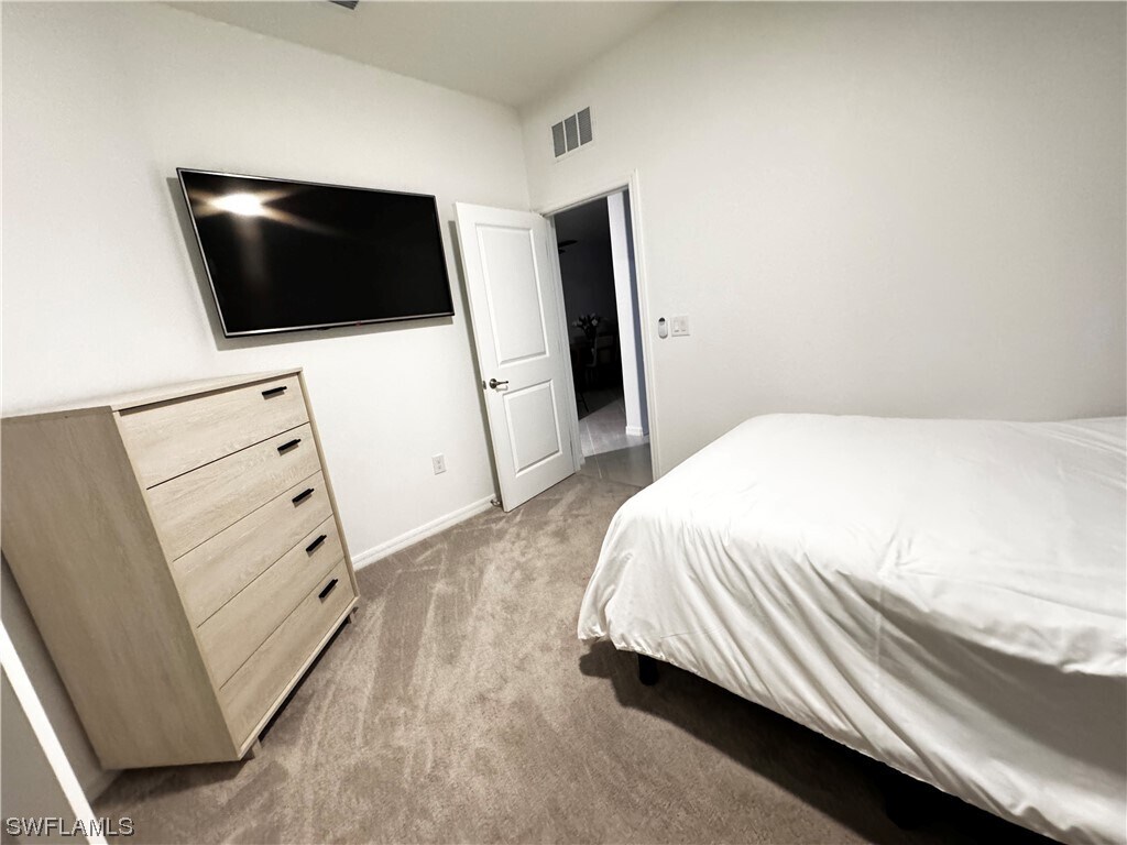 Foto principal - 2084 Wellington St