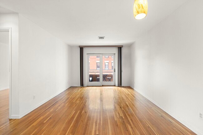 Foto del edificio - 1001 Clinton St