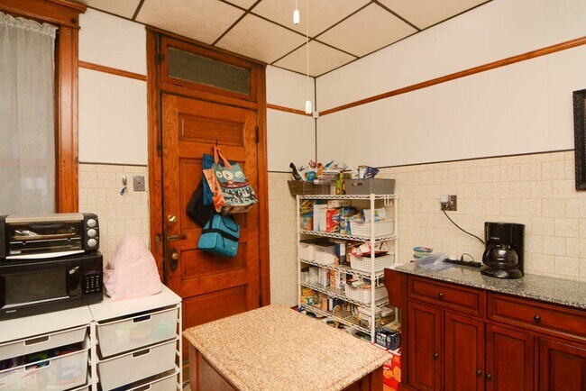 Foto del edificio - 3718 N Magnolia Ave