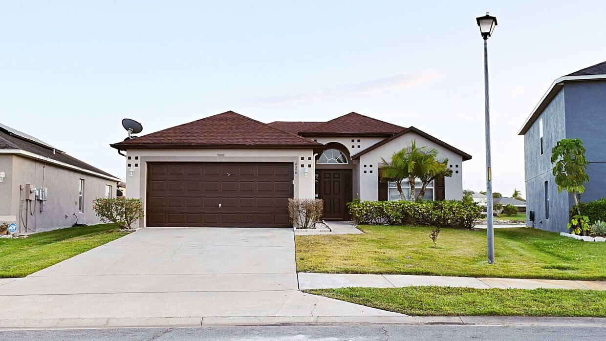 WATERFRONT Spacious 3/2 - WATERFRONT Spacious 3/2
