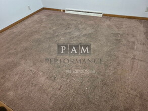 Building Photo - 2155 S 102nd St