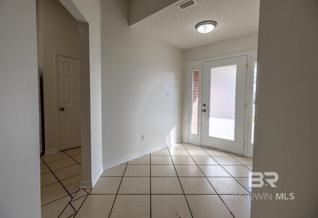 Foto del edificio - 2482 W Ashford Park Dr