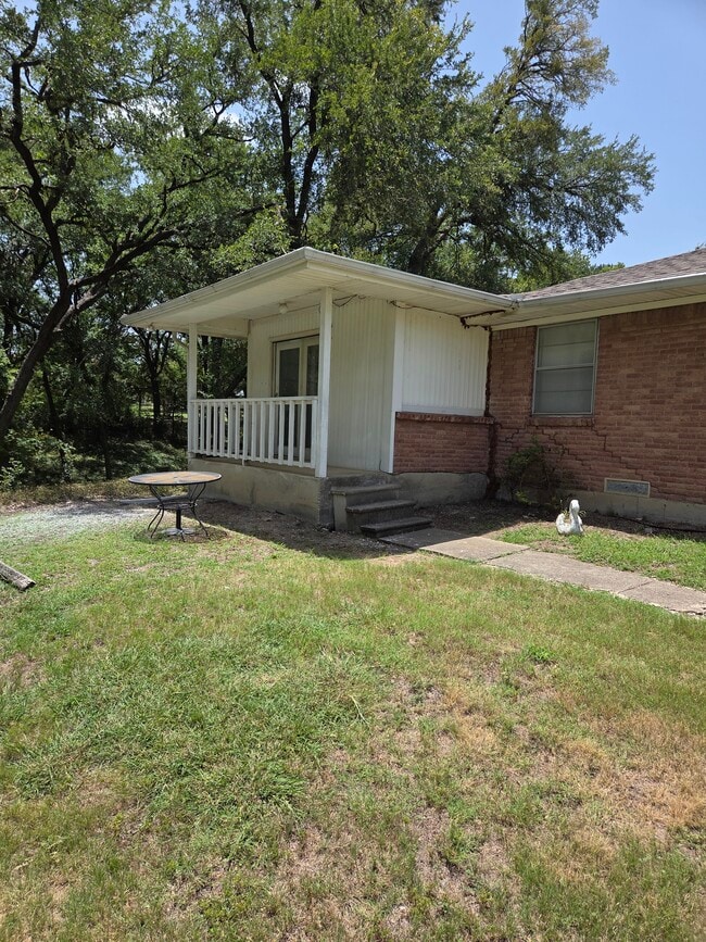 Building Photo - 302 Keith Dr