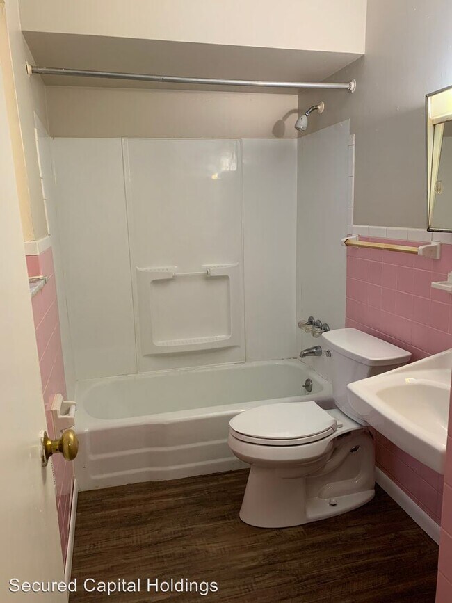 Foto del edificio - 1066 Pritz Ave