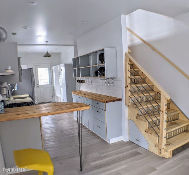 Foto principal - 2 br, 1.5 bath House - 743 Burke Ave NE Burke