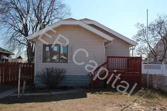 Building Photo - 2824 163rd Pl