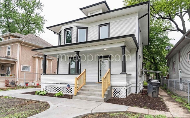 Building Photo - 1512 Binney St