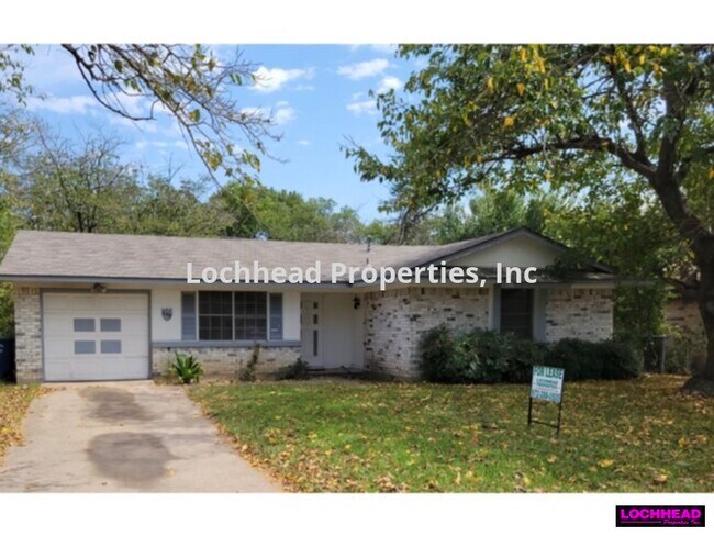 Foto del edificio - 648 Edgeglen Dr