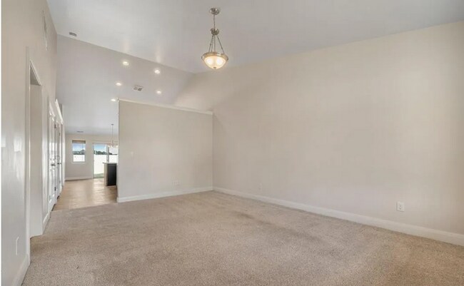 Foto del edificio - *$200 OFF FIRST MONTH RENT! | BEAUTIFUL 3 bed, 2 bath home in the desirable Summerfield Subdivision