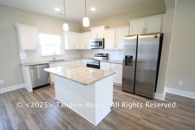 Building Photo - 128 Dry Creek Commons Dr