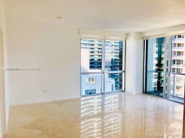 Foto del edificio - 1060 Brickell Ave