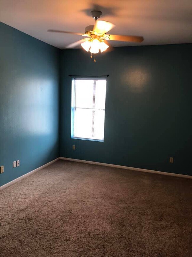 Bedroom 1 - 13958 Fortuna Bay Dr