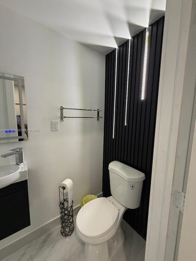 Foto del edificio - 6803 SW 158th Ave