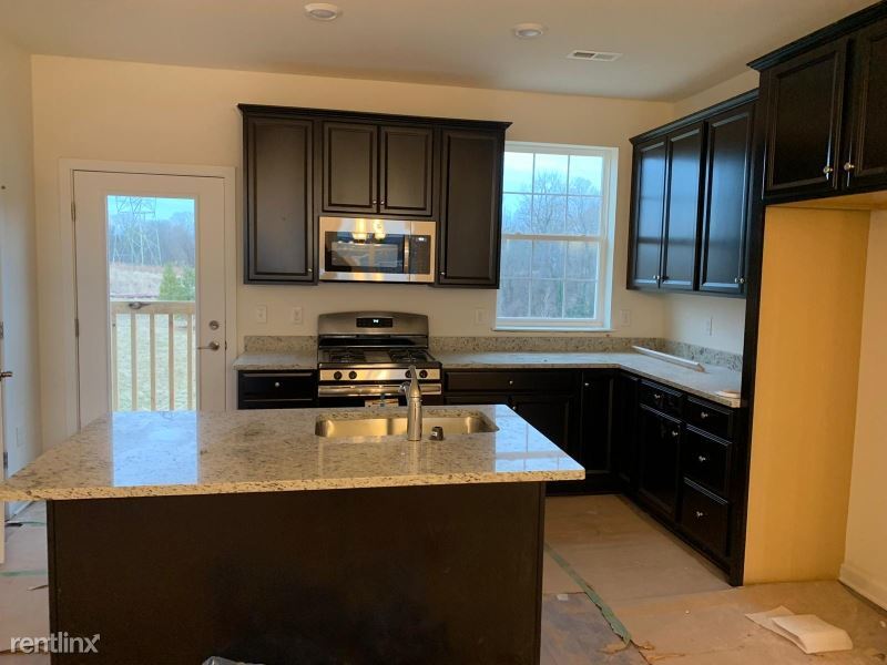 Primary Photo - 3 br, 2.5 bath Townhome - 58 Wil Be Dr